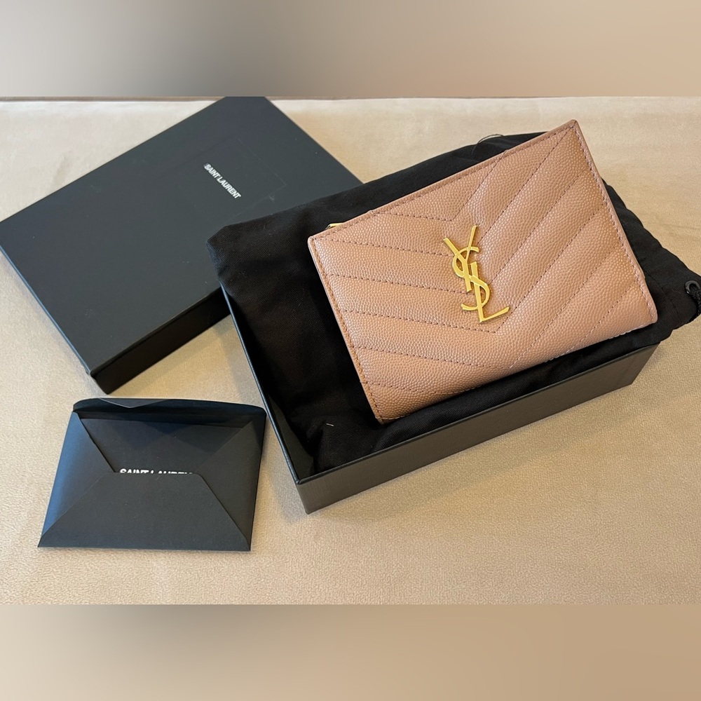 Saint Laurent Cassandre Matelasse Zipped Bi-fold Wallet